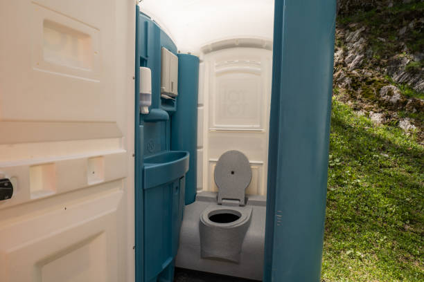 Portable Toilet Options We Offer in Naugatuck, CT